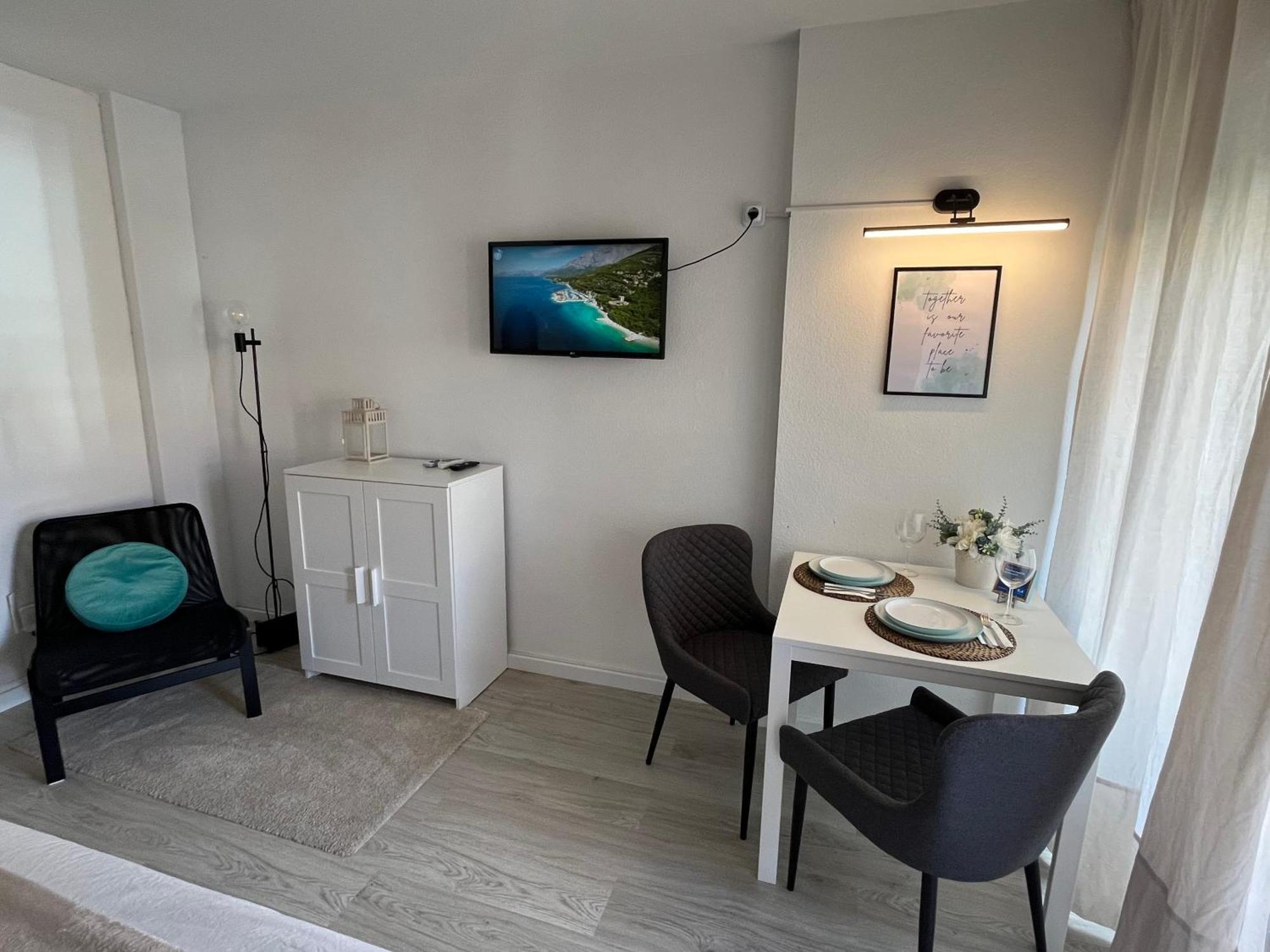 Coastal Feeling, Sea Views & Pools Apt Hercules Benalmadena Exterior photo